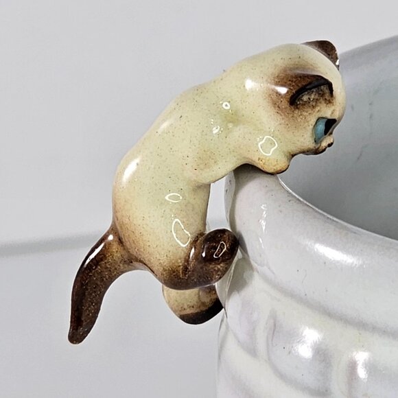 Hagen Renaker Siamese Climbing Kitten Cat Hanging Miniature Figurine - Picture 1 of 9